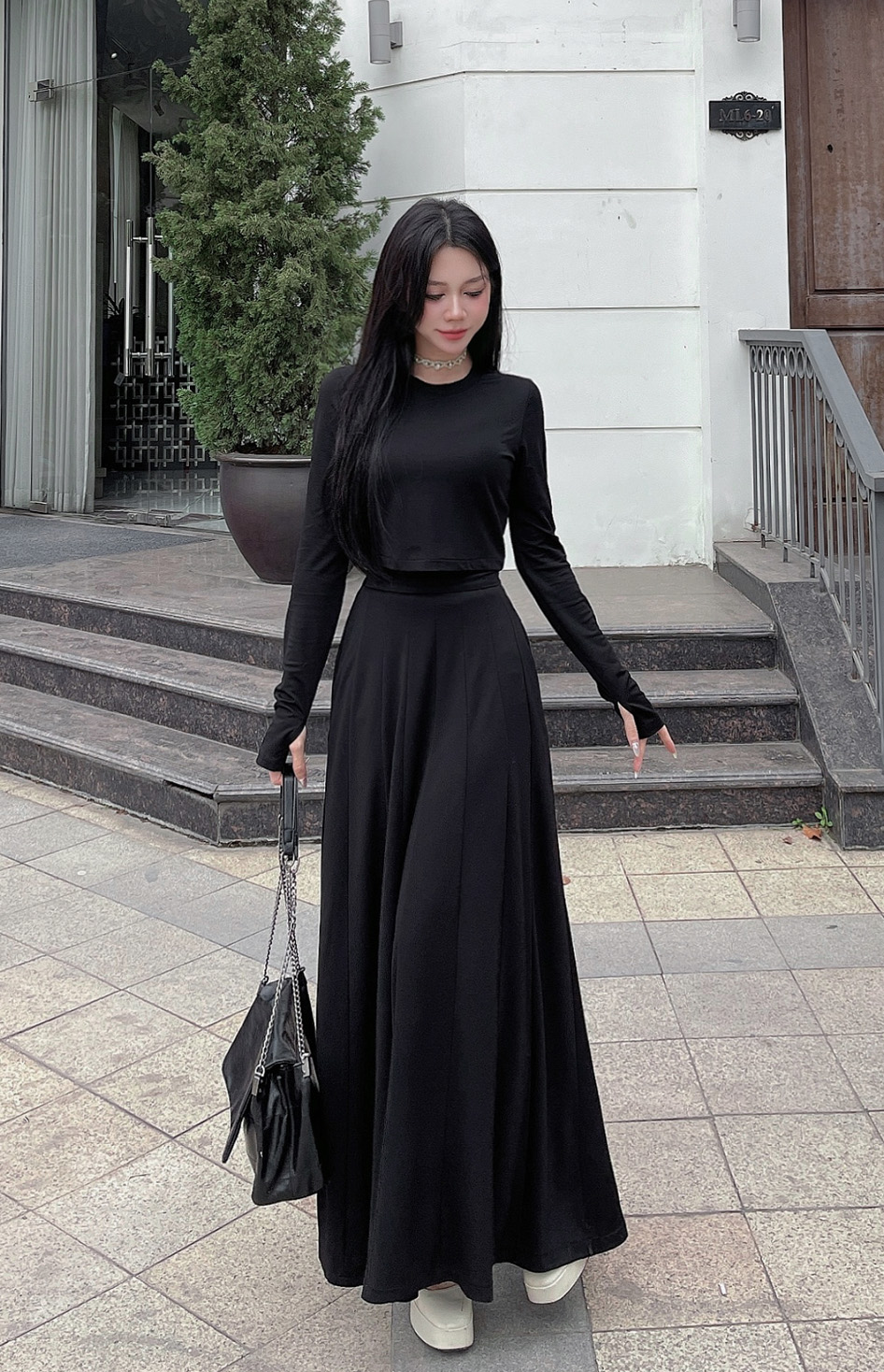 Set áo croptop dài tay kèm chân váy cao cấp