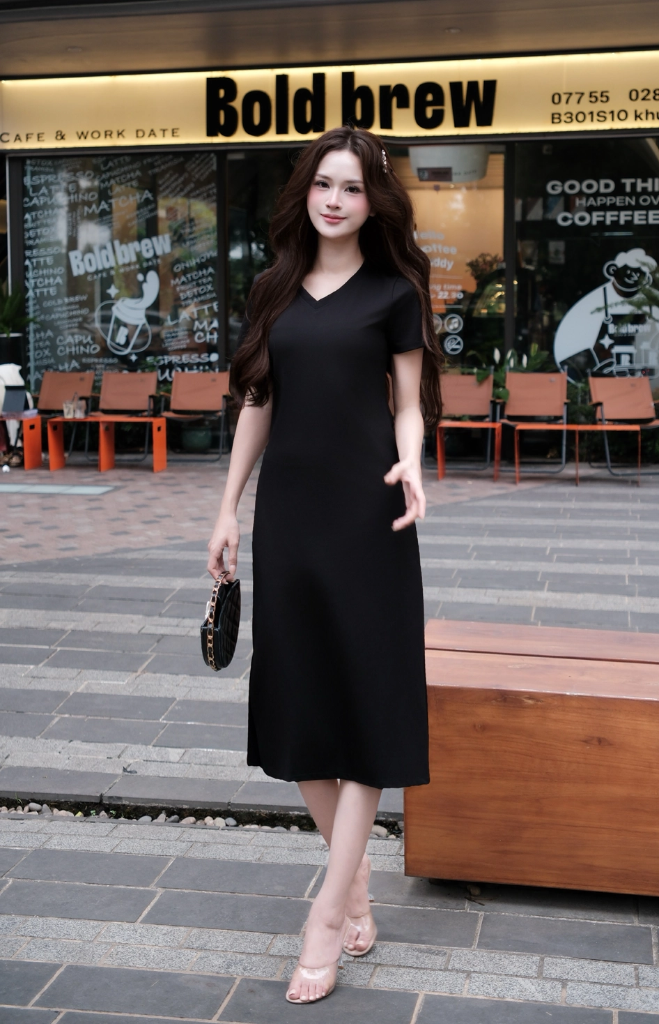 Váy suông thun cổ tim dáng dài ngắn tay
