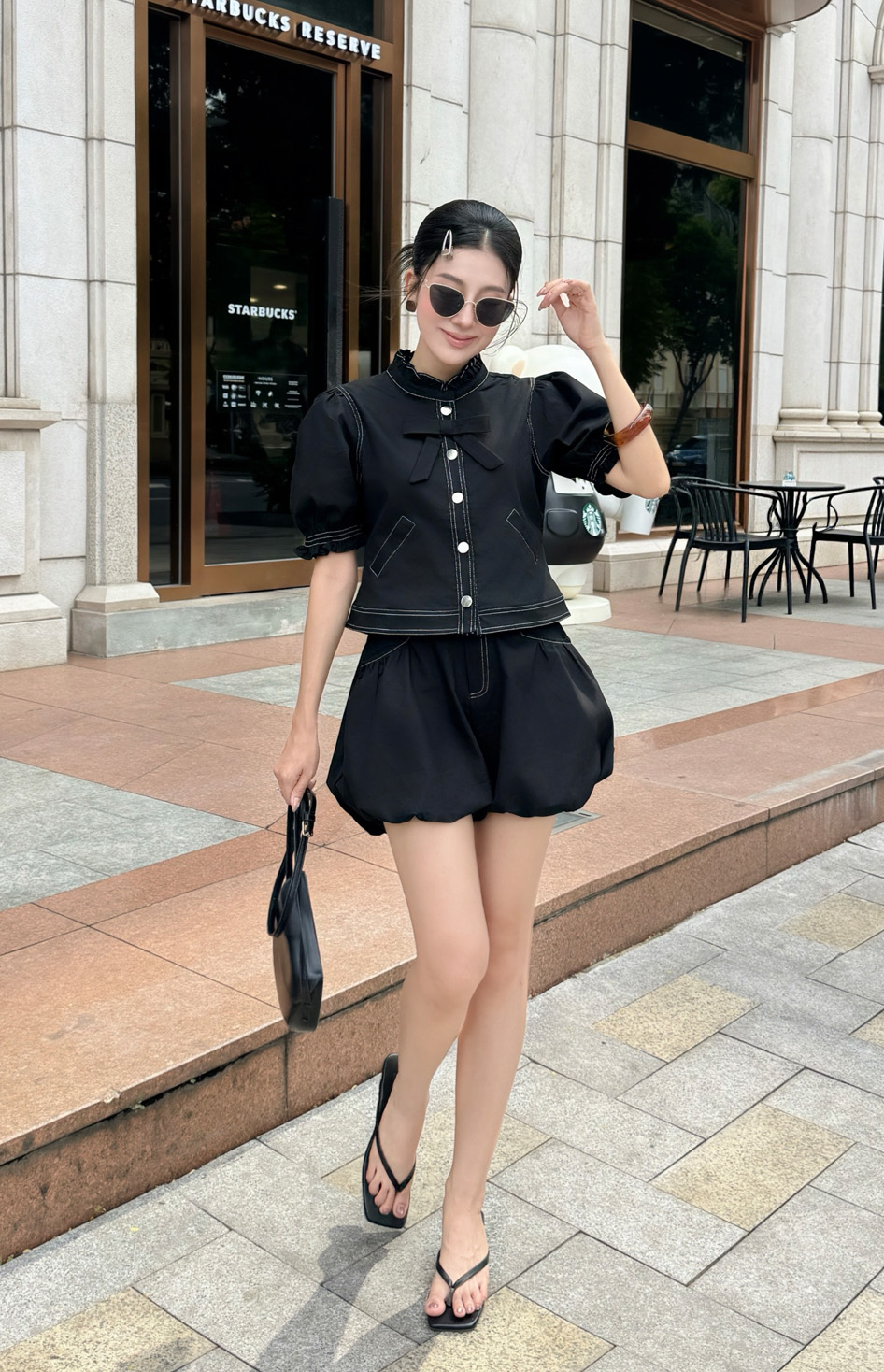 Set áo nơ tay phồng phối quần bí